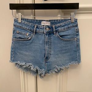 Zara denim shorts, fits small